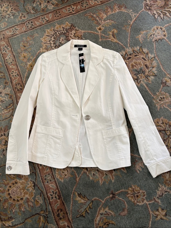 Ellen Tracy Tops - NWT Ellen Tracy white jacket/blazer. Size 8